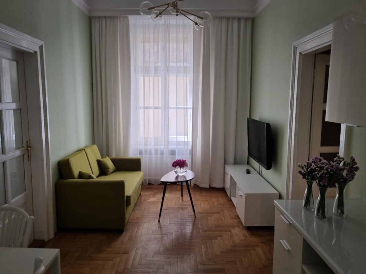 St. Mark Apartment كراكوفيا المظهر الخارجي الصورة